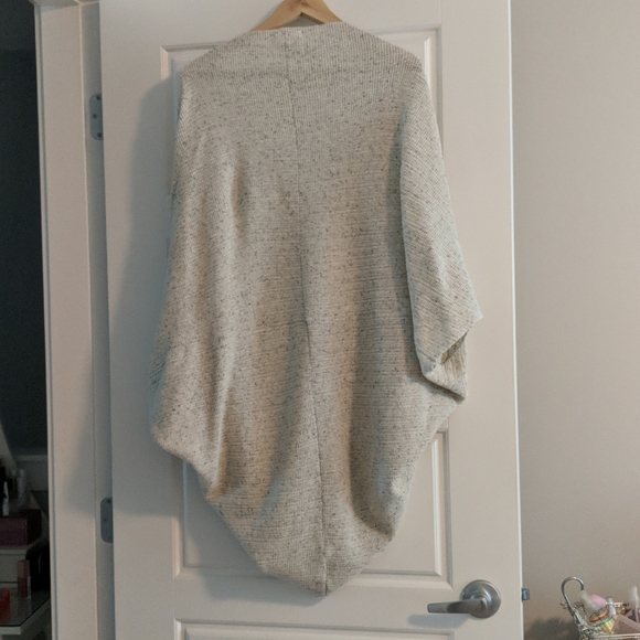 Mod Ref cocoon cream and black speckled cardigan - Picture 2 of 3